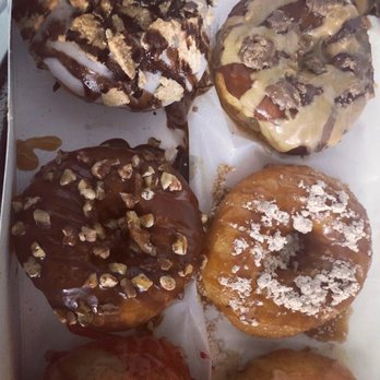 Donna's Delicious Dozen - Donuts Near Me - Columbus, Ohio