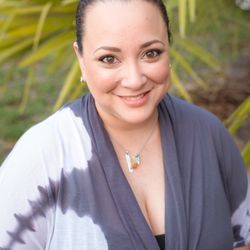 Mother's Care - Lisi Grullon - Certified Birth & Postpartum Doula, Certified Lactation Specialist, Certified Childbirth/Newborn Educator & MC Office Manager
