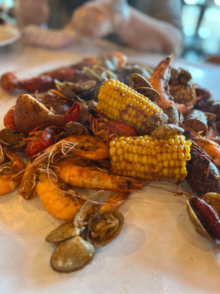 THE CRAB SHACK Updated July 2024 467 Photos & 320 Reviews 1367 W