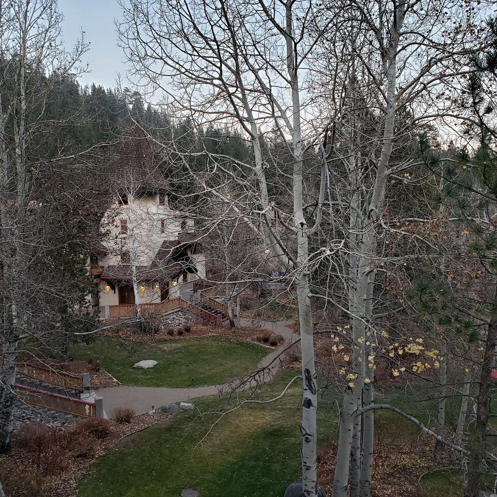 Olympic Village Inn - Hotels Near Me - Olympic Valley, California