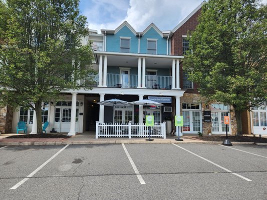 Monroe Bay Oysterette by null