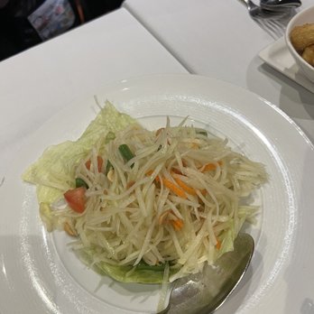 BKNY Thai Restaurant - Papaya salad - Thai Near Me - Bayside, New York