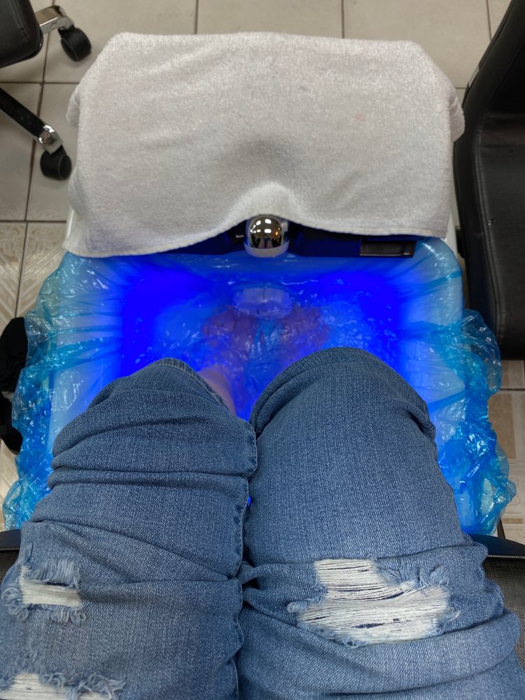 Q NAILS Updated July 2024 12 Reviews 1414 Lawrenceville Suwanee