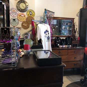 Sonbobs - Coffee & Tea Near Me - Astoria, New York