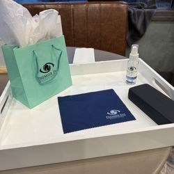 Premier Eye Associates - How they gave me my lenses. fancy!