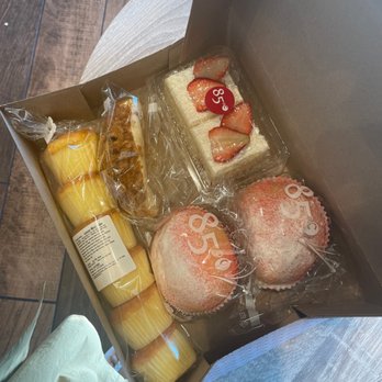 85°C Bakery Cafe-Katy Grand - Coffee & Tea Near Me - Katy, Texas 85°C Bakery Cafe-Katy Grand - Coffee & Tea Near Me - Katy, Texas