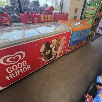 Summit Shell United Auto - Ice Cream Selection; Good Humor, Michocana and More - Gas Stations Near Me - Summit Argo, Illinois Summit Shell United Auto - Ice Cream Selection; Good Humor, Michocana and More - Gas Stations Near Me - Summit Argo, Illinois