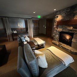 Spa relaxation room Spa relaxation room
