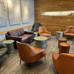 Starbucks - Comfy seating