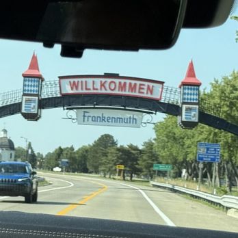 Bronner’s CHRISTmas Wonderland - "Welcome" in German - Home Decor Near Me - Frankenmuth, Michigan Bronner’s CHRISTmas Wonderland - "Welcome" in German - Home Decor Near Me - Frankenmuth, Michigan