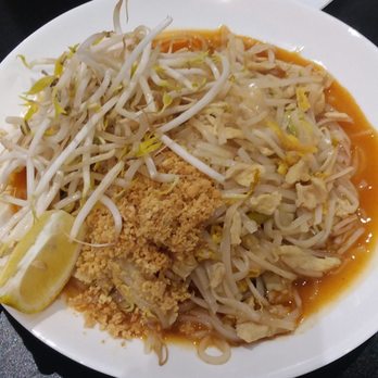 Bangkok Station - $6 Pad Thai.  Get You Some. - Thai Near Me - Sterling Heights, Michigan
