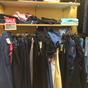 Kohl's - Department Stores Near Me - CLARKSBURG, West Virginia