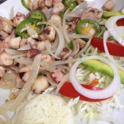 Mariscos El Acuario - Pulpos fritos .....yomi yomi