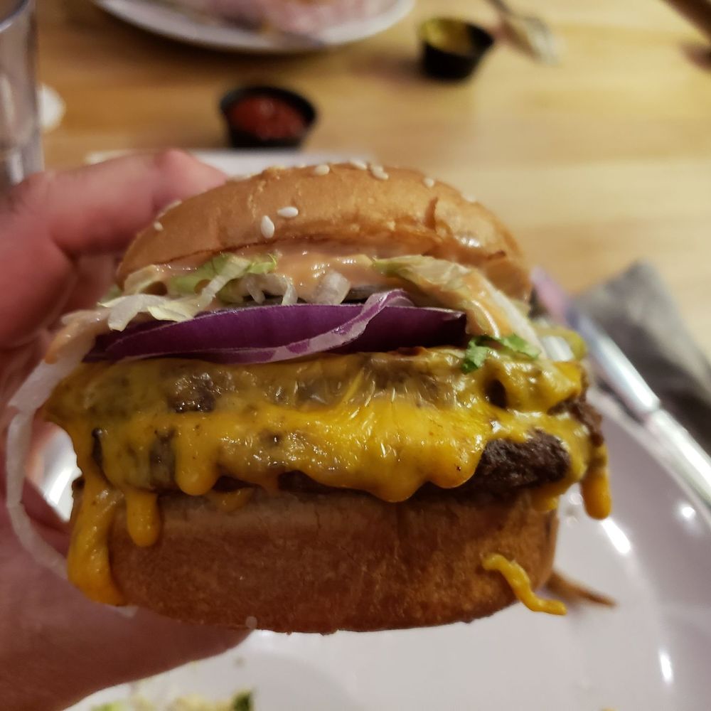 Harry's Alehouse - It's like a Double Double Delux !!! - Gastropubs Near Me - Fredericksburg, Virginia