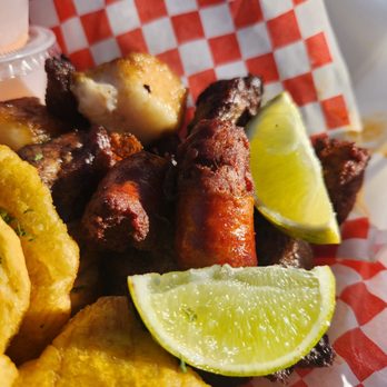 Hac Kitchen atx - a basket of food - Dominican Near Me - Austin, Texas