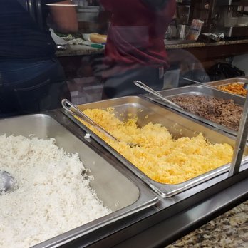 Sabor De Mi Pais - food being prepared for customers - Dominican Near Me - Harrison, New Jersey