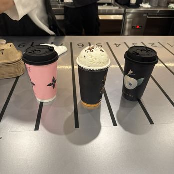 Molly Tea - jasmine milk tea, oolong milk tea - Bubble Tea Near Me - Sunnyvale, California