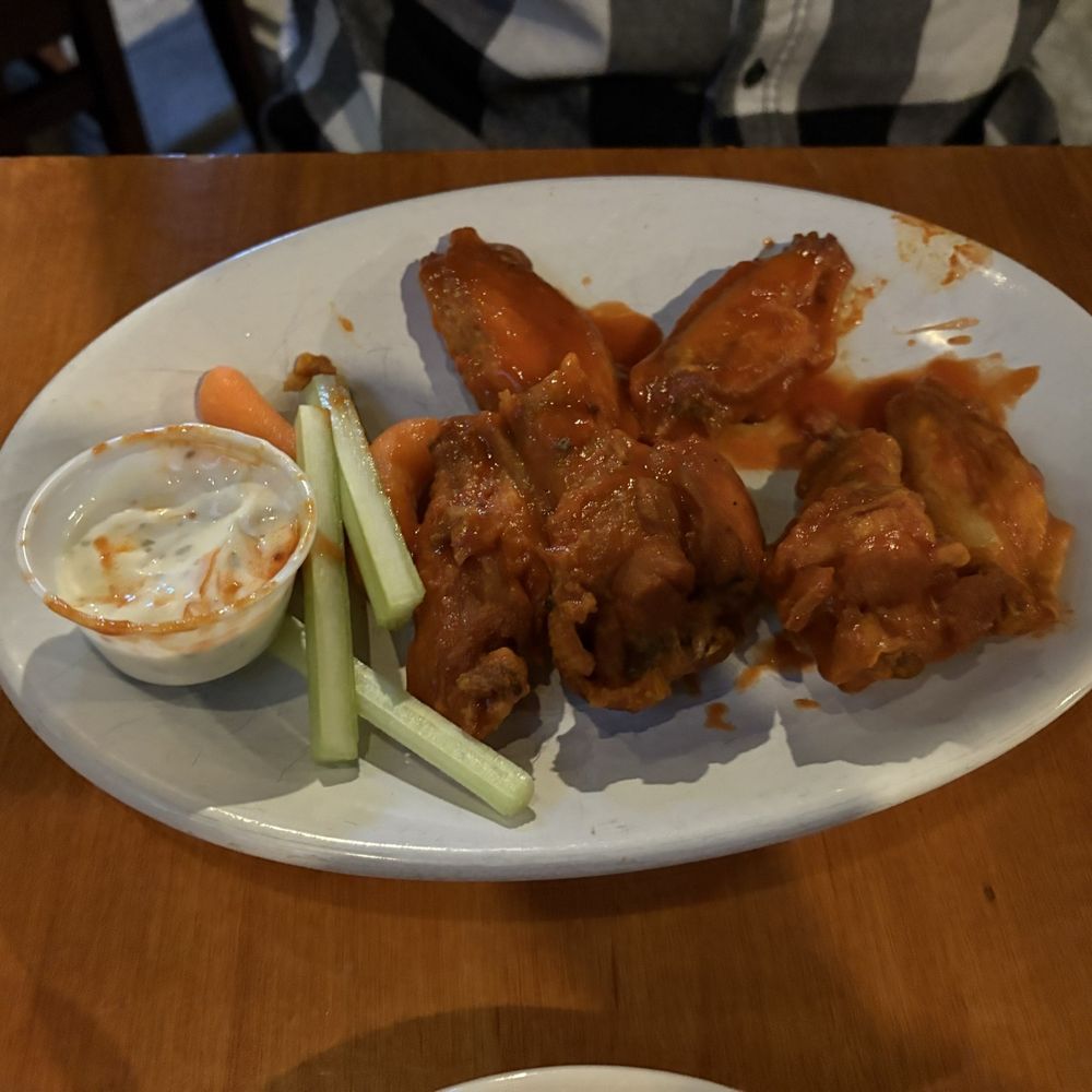 North Deering Tavern - Buffalo wings - American Near Me - Portland, Maine North Deering Tavern - Buffalo wings - American Near Me - Portland, Maine