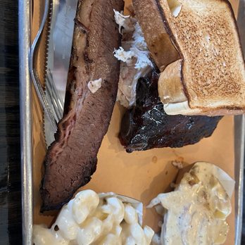 Dukes BBQ Shack - Meat Platter - Barbeque Near Me - Wentzville, Missouri