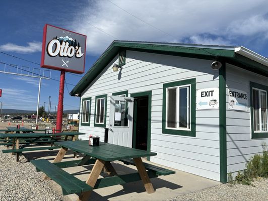 Otto's by null