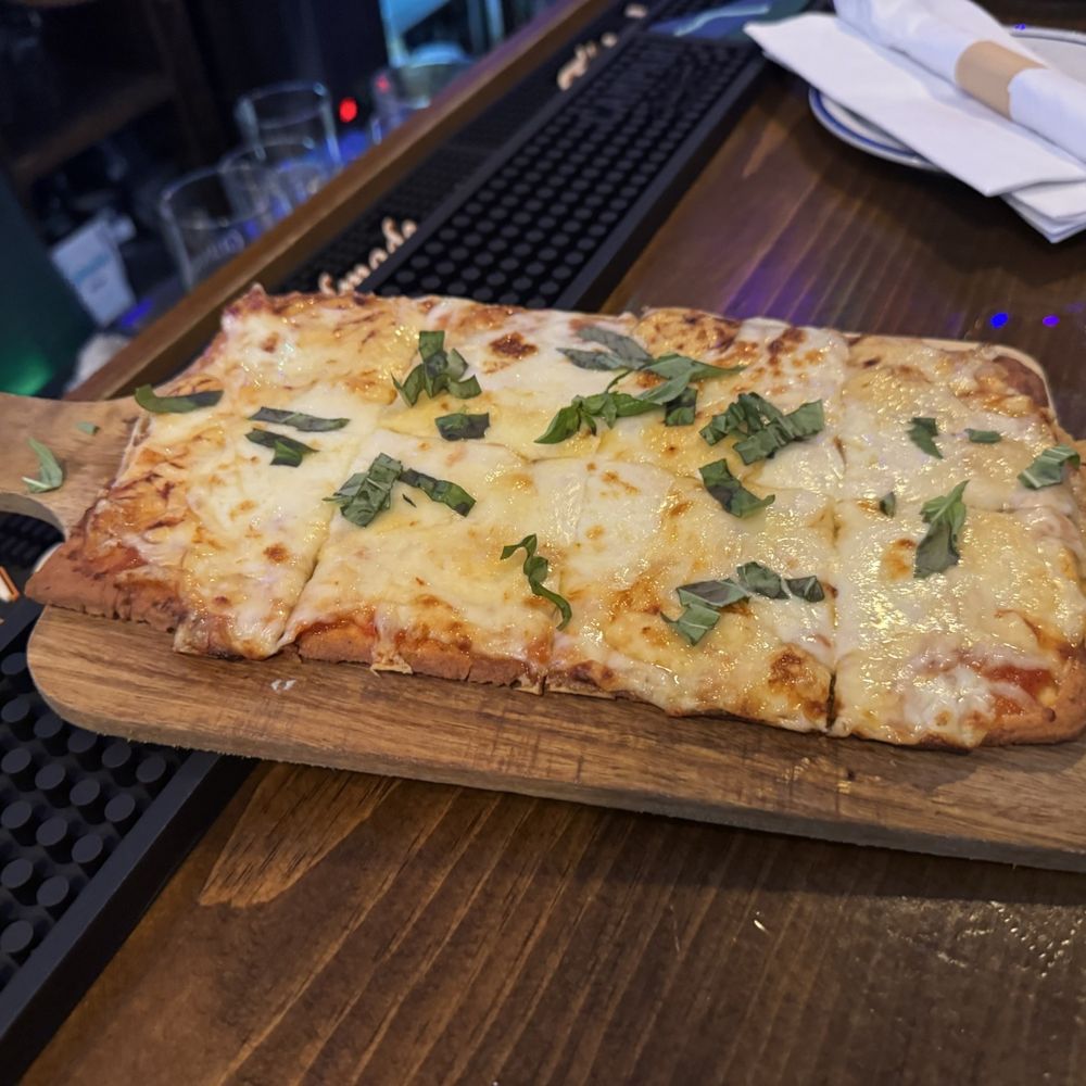 The Office - Margarita flat bread - Cocktail Bars Near Me - New York, New York The Office - Margarita flat bread - Cocktail Bars Near Me - New York, New York