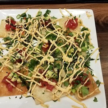 Maggie McFly's - Ahi tuna nachos - New American Near Me - Virginia Beach, Virginia