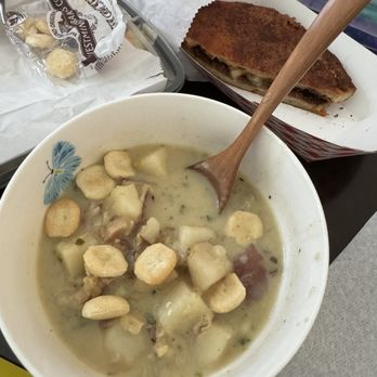 Rusty Ladle - Clam chowder - Soup Near Me - San Francisco, California Rusty Ladle - Clam chowder - Soup Near Me - San Francisco, California