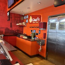 Shah's Halal Food - Ordering area