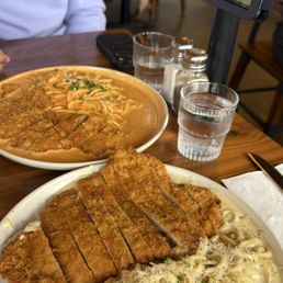 Cream Pasta with Donkatsu and Rosé Pasta with Donkatsu... Cream Pasta with Donkatsu and Rosé Pasta with Donkatsu...