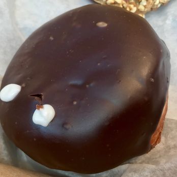Voodoo Doughnut - Portland Creme (Boston Creme) - Bakeries Near Me - Orlando, Florida Voodoo Doughnut - Portland Creme (Boston Creme) - Bakeries Near Me - Orlando, Florida