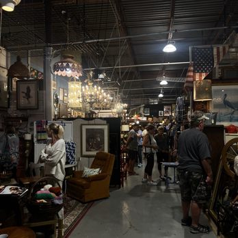 Vintage Marche - Antiques Near Me - St. Petersburg, Florida Vintage Marche - Antiques Near Me - St. Petersburg, Florida