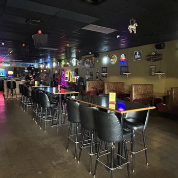 Mack's Tavern - Inside - Dive Bars Near Me - Dayton, Ohio Mack's Tavern - Inside - Dive Bars Near Me - Dayton, Ohio