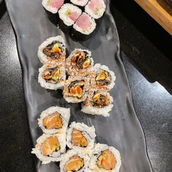 Kama Sushi - Maki rolls - hamachi and scallion, unagi and avocado, spicy salmon - Sushi Bars Near Me - San Francisco, California Kama Sushi - Maki rolls - hamachi and scallion, unagi and avocado, spicy salmon - Sushi Bars Near Me - San Francisco, California
