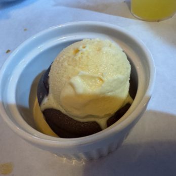 Cajun Claws Seafood Boil House - Chocolate Lava Cake - Cajun/Creole Near Me - Oakland, California