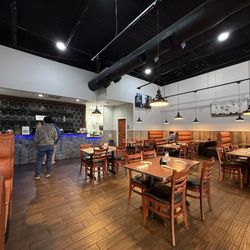 JJ’s Wok - Dining area