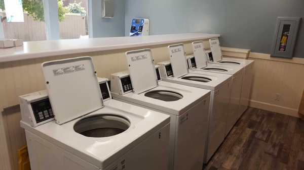 DADSON LAUNDRY - Updated August 2024 - 13 Photos & 23 Reviews - Los