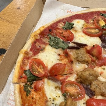 Blaze Pizza - Ted Red Vine (11-inch) - Pizza Near Me - North Los Vegas, Nevada