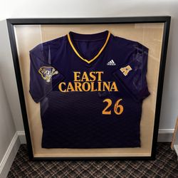 D. Baxter's Custom Picture Framing - Jersey framing