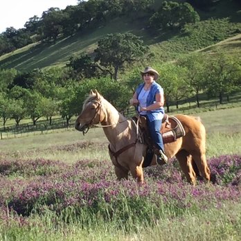 Bright Ranch Horsemanship Academy - Senior pictures in High School - Horseback Riding Near Me - San Martin, California Bright Ranch Horsemanship Academy - Senior pictures in High School - Horseback Riding Near Me - San Martin, California