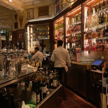 Le Diplomate - Perfect place to sit at the bar for a meal - Brasseries Near Me - Washington, DC, District of Columbia