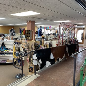 Marina Square - Shopping Centers Near Me - Morro Bay, California