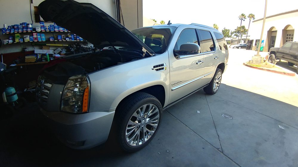 OSCAR’S GARAGE Updated July 2024 5521 Holt Blvd, Montclair