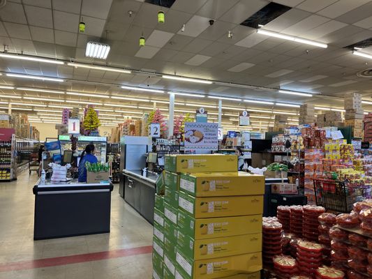 K&S World Market by null