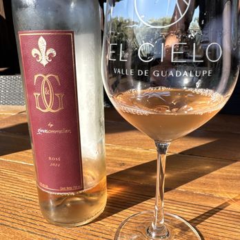 El Cielo - Light and floral - Wineries Near Me - El Porvenir, BCN