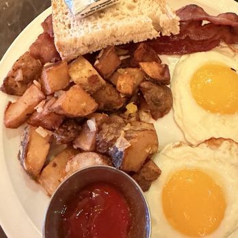 Percy Diner & Bar - Classic breakfast - New American Near Me - Philadelphia, Pennsylvania
