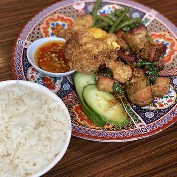 Eem - Smoked pork krapao - Cocktail Bars Near Me - Portland, Oregon