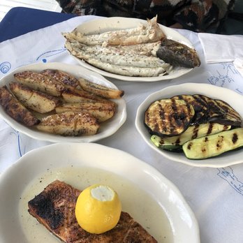 Elias Corner - Mediterranean Near Me - Astoria, New York