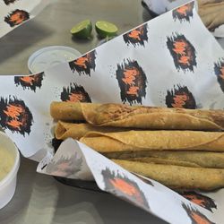user provided Roll-In Flautas photo