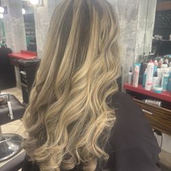In Style Hair Studio & Day Spa - Hair Women's Haircut