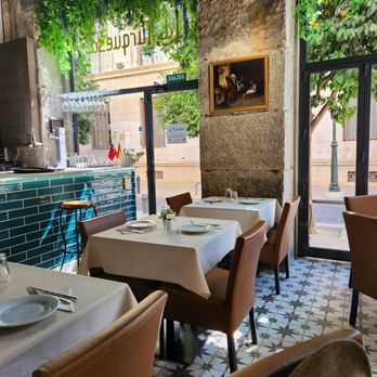La Turquesa - Restaurants Near Me - Granada, GR La Turquesa - Restaurants Near Me - Granada, GR
